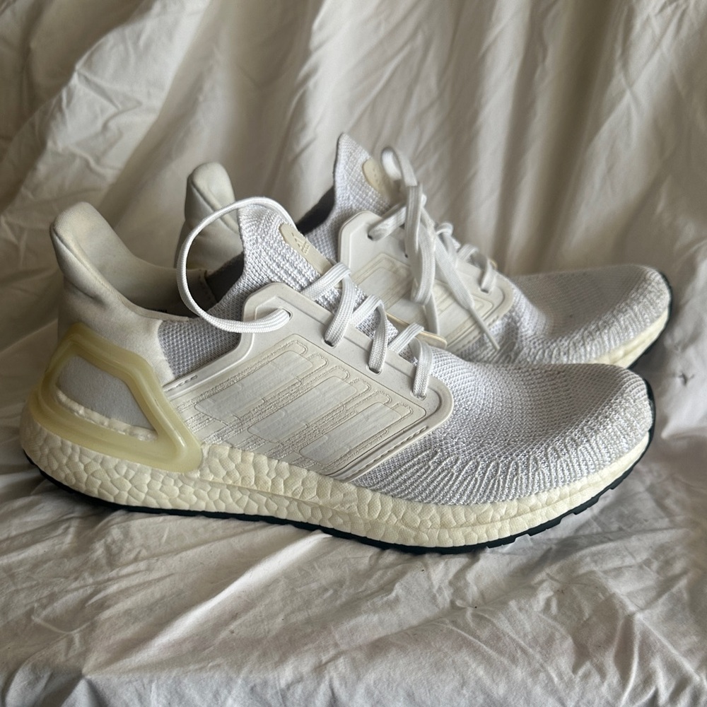 adidas Women's White and Cream Sneakers